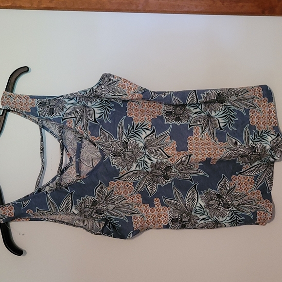 NWOT Loft top - Picture 3 of 4